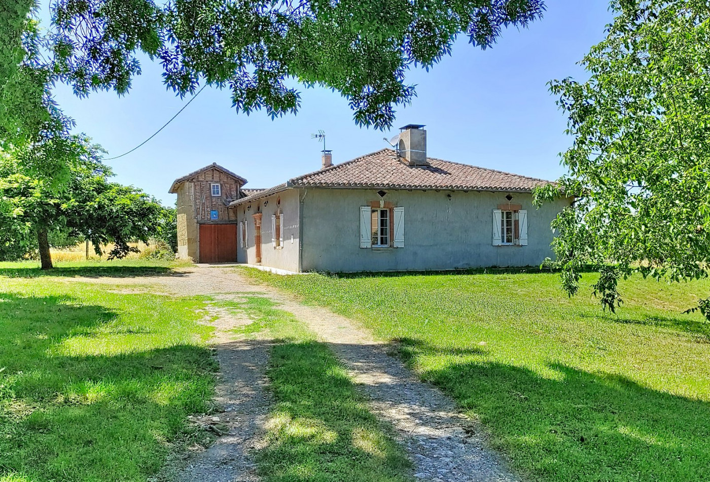 vente Maison L'isle-jourdain - Photo 1