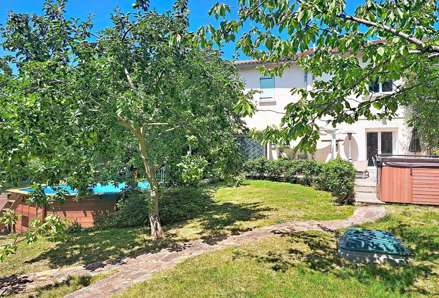 vente Maison L'isle-jourdain - Photo 1