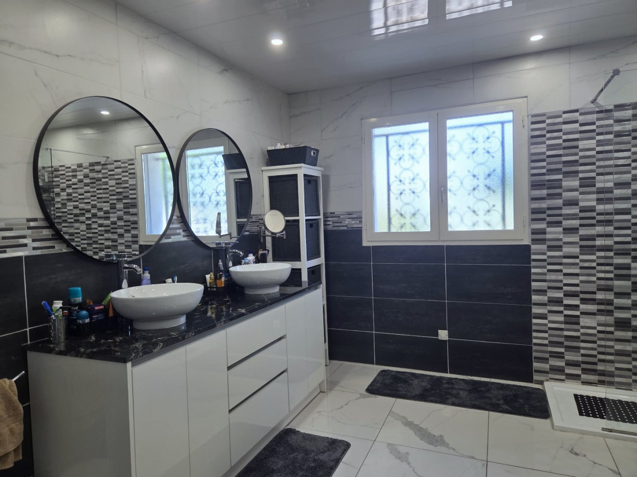 vente Maison L'isle-jourdain - Photo 9