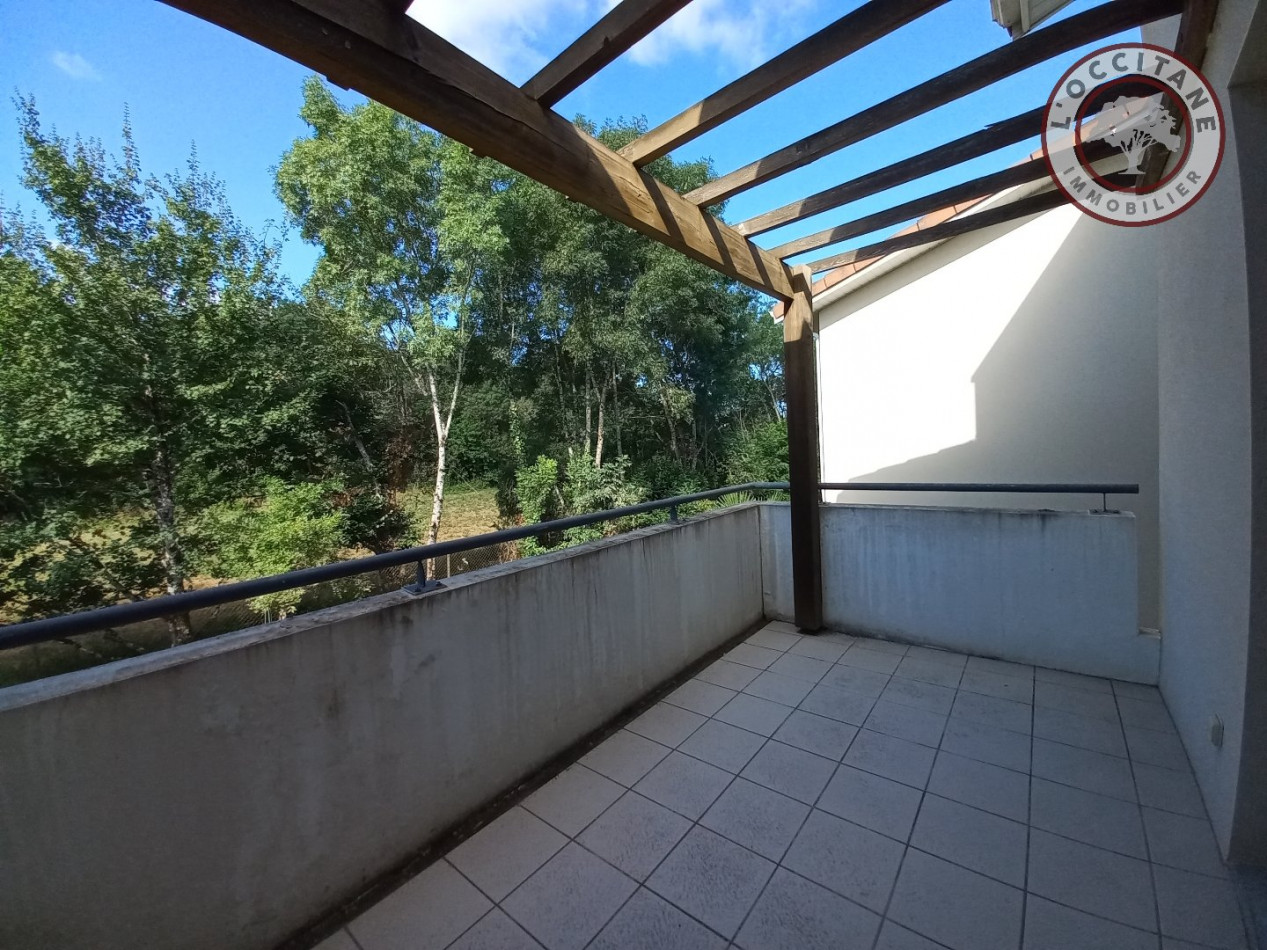 location Appartement L'isle-jourdain - Photo 1
