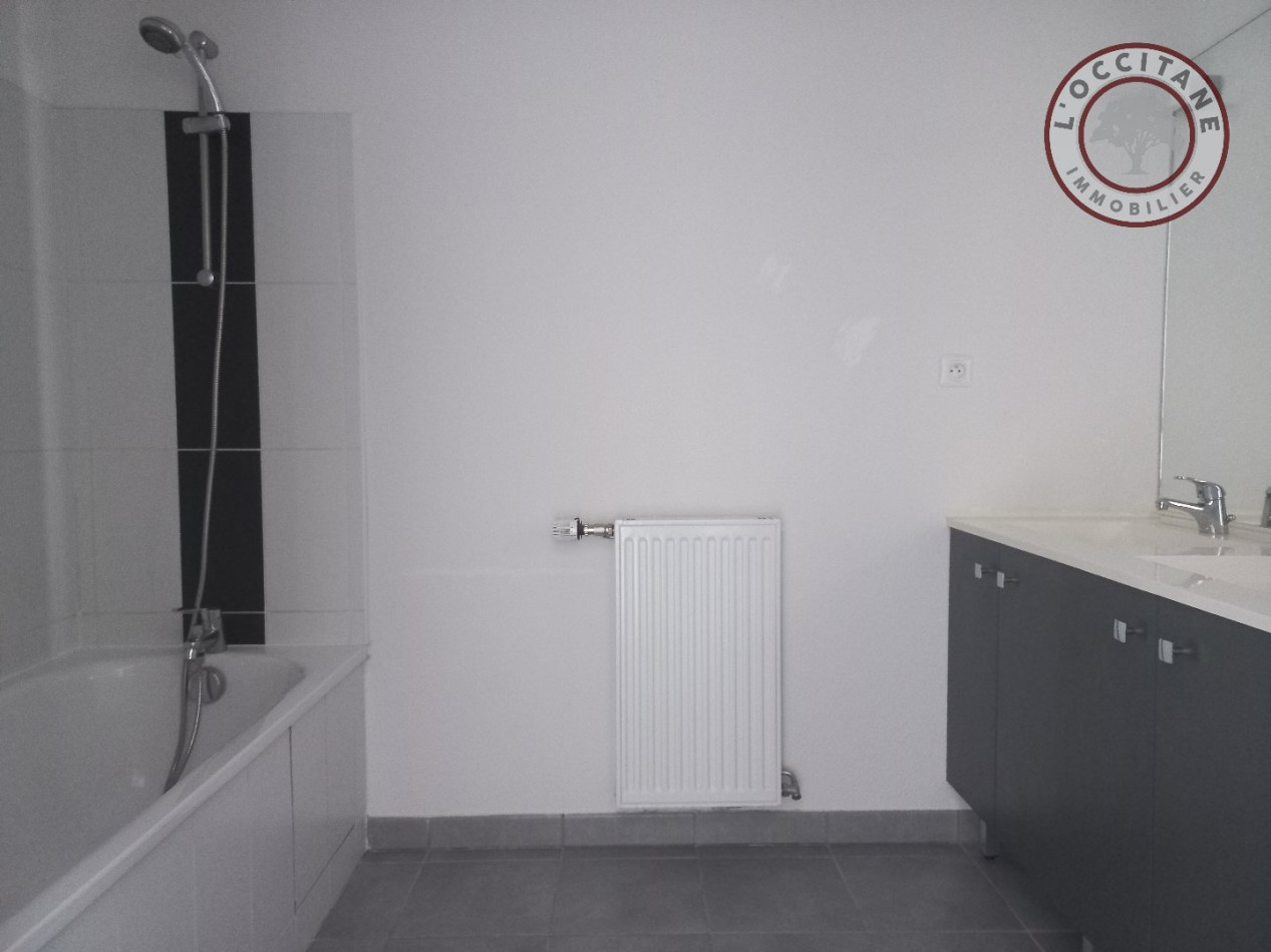 location Appartement L'isle-jourdain - Photo 7