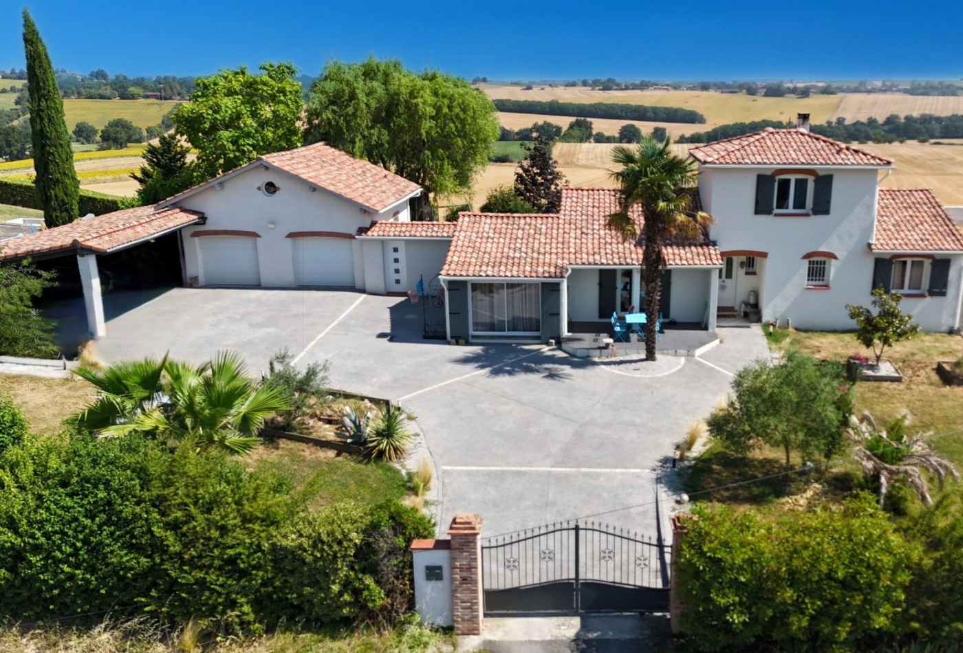 vente Maison L'isle-jourdain - Photo 1