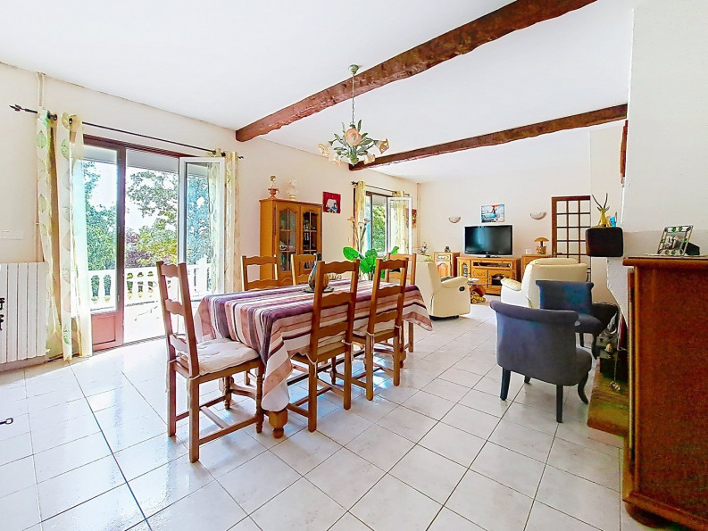 vente Maison L'isle-jourdain - Photo 2