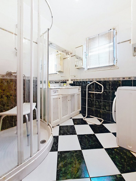vente Maison L'isle-jourdain - Photo 8