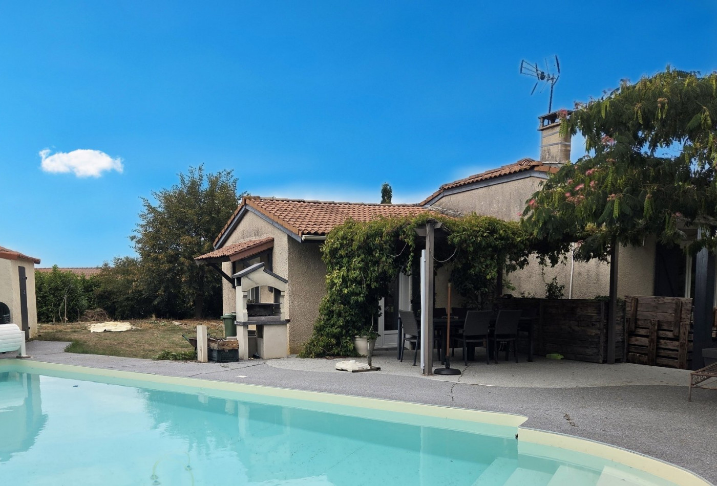 vente Maison L'isle-jourdain - Photo 2