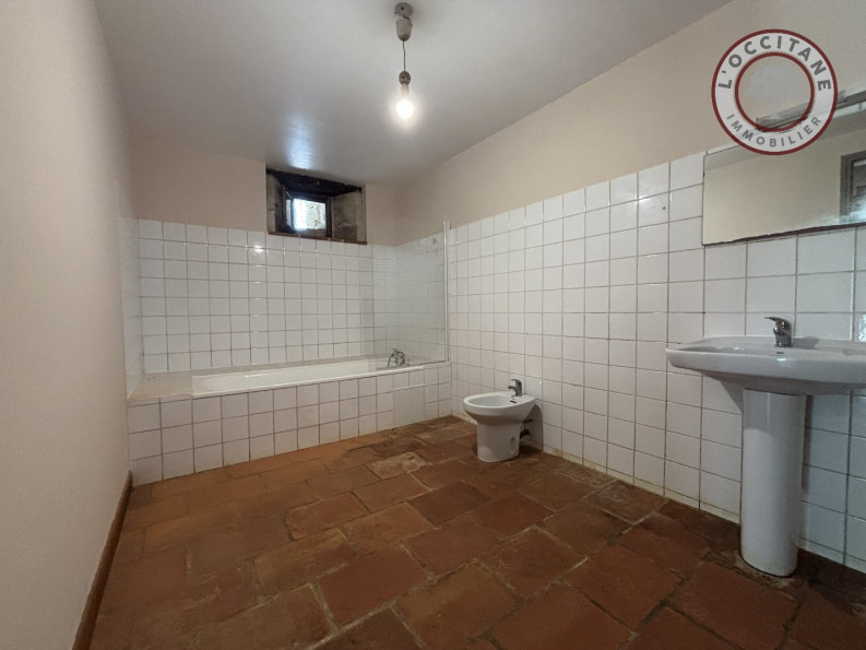location Maison Sarrant - Photo 4