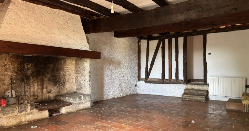 location Maison Sarrant