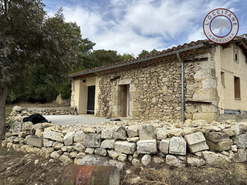 location Maison Sarrant - Photo 1