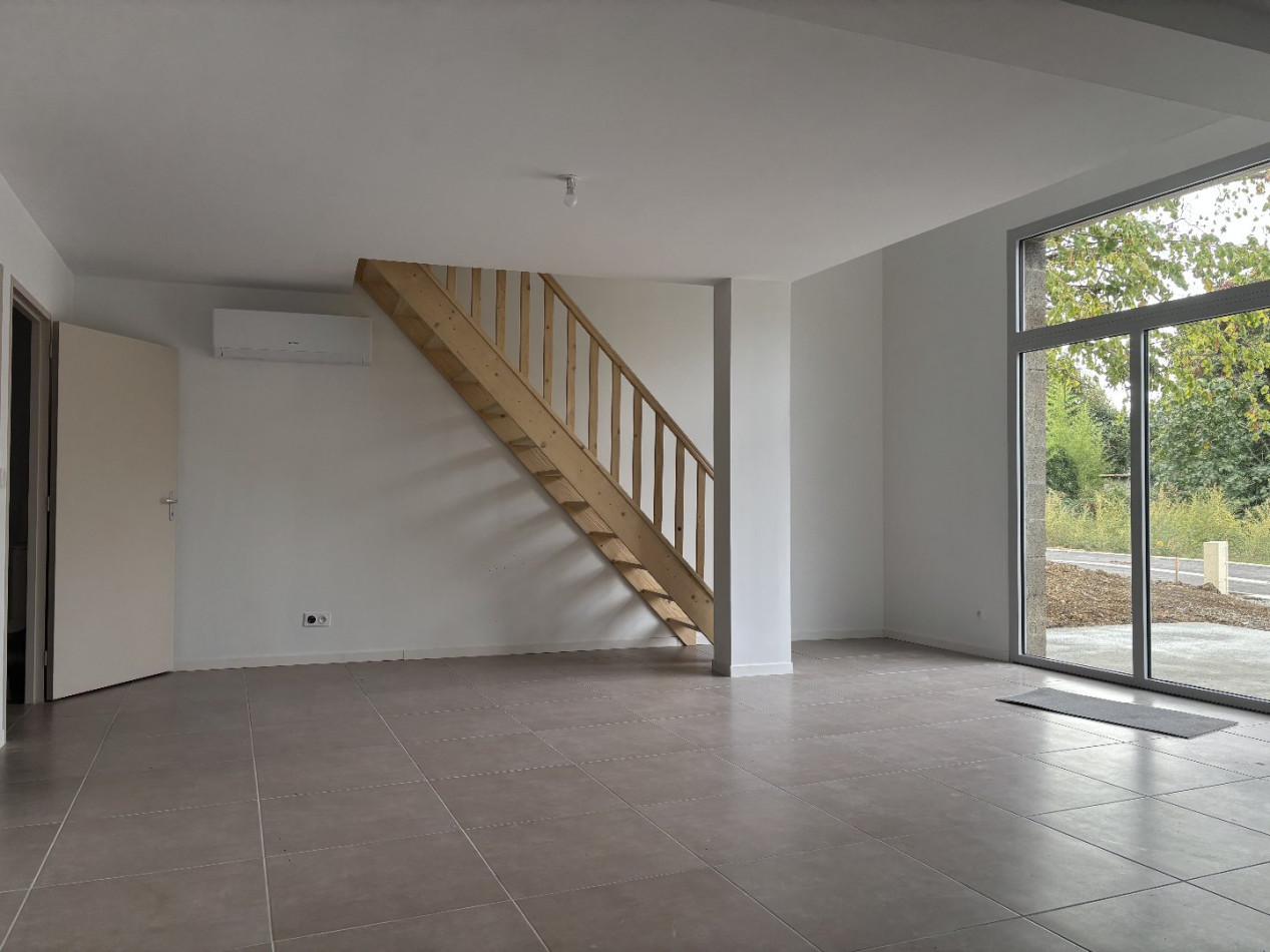 à louer Maison L'isle-jourdain - Photo 2