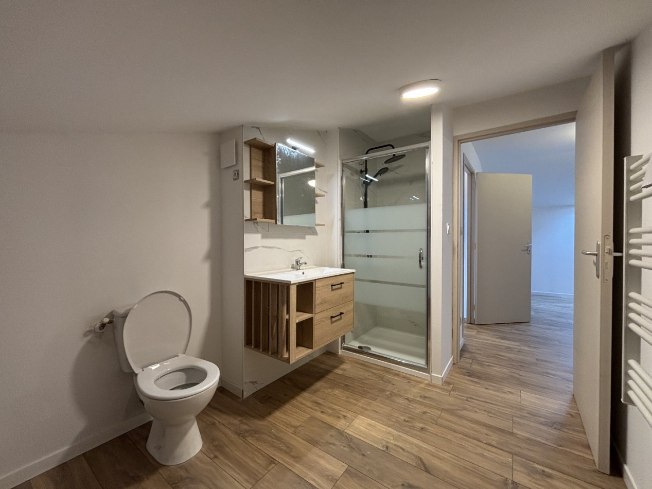 à louer Maison L'isle-jourdain - Photo 4