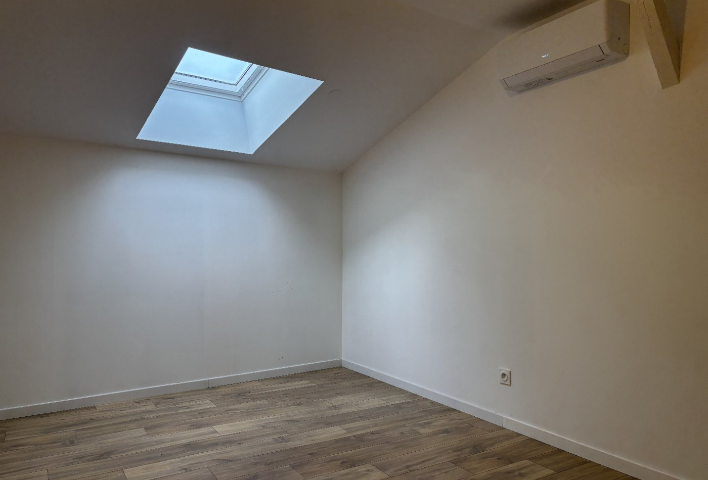 location Maison L'isle-jourdain - Photo 6
