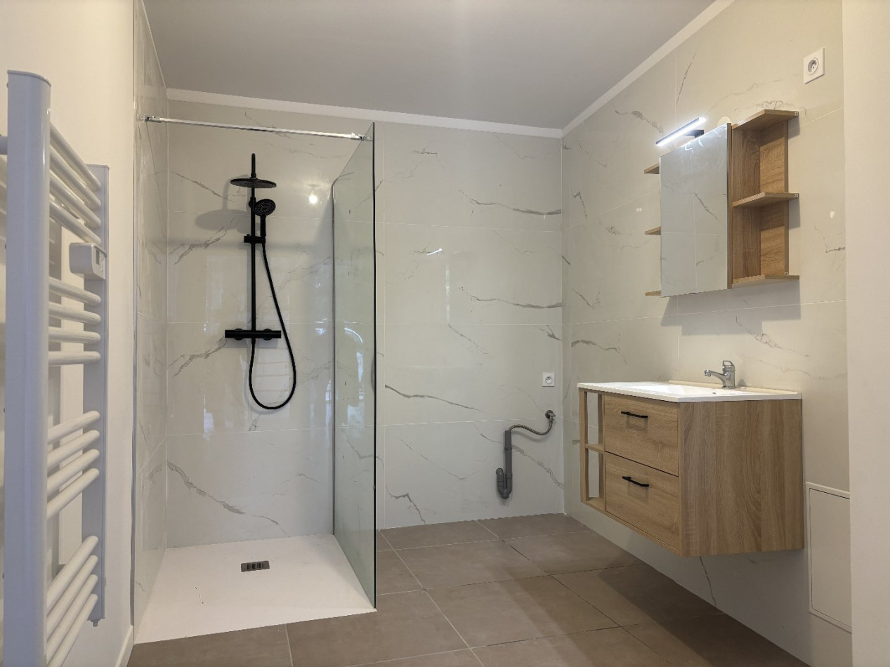 à louer Maison L'isle-jourdain - Photo 7