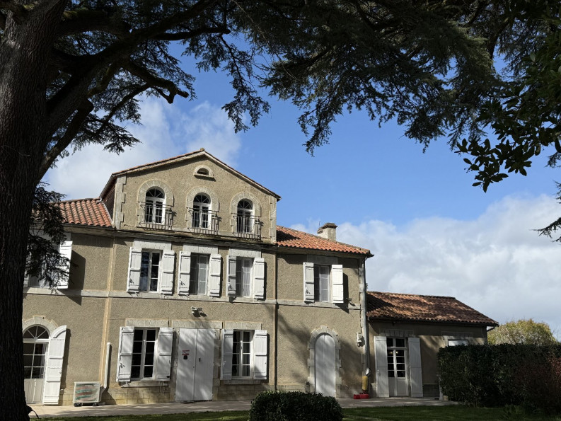 vente Maison bourgeoise Castelnau D'auzan - Photo 2