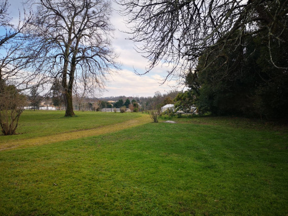 à vendre Maison de caractère Villegouge