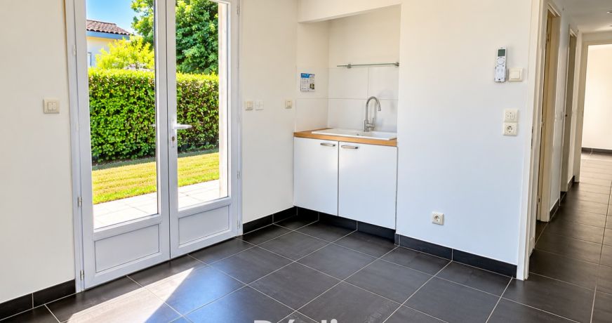 location Bureau Carignan De Bordeaux