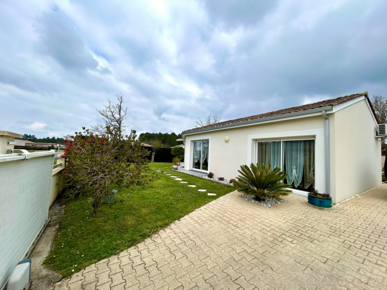 vente Maison Brach - Photo 1