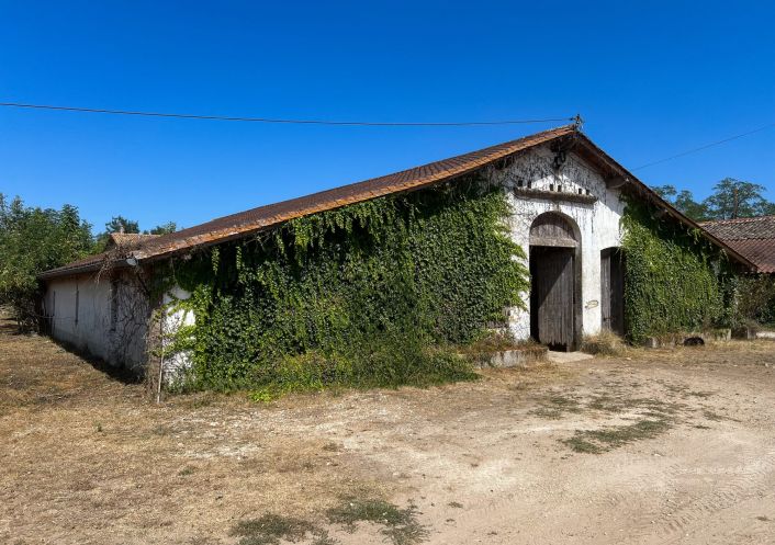 à vendre Immeuble Ménesplet