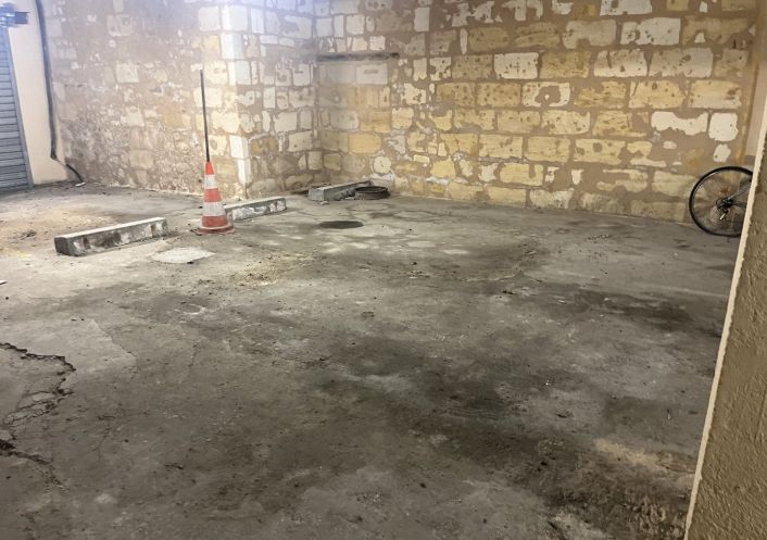 à vendre Parking intérieur Bordeaux