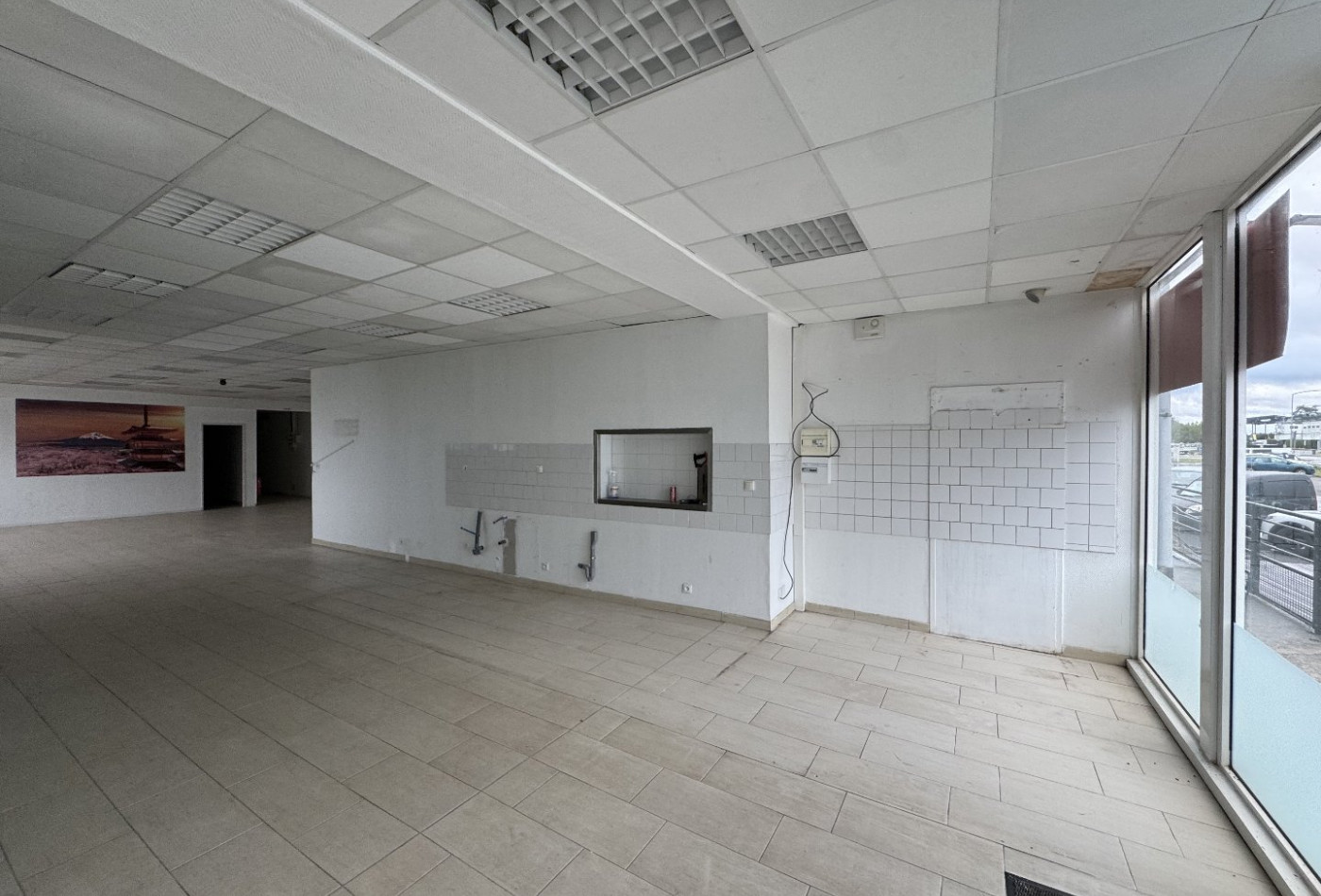 location Local commercial Libourne - Photo 3