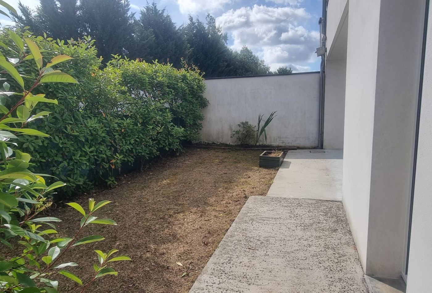 vente Appartement en rez de jardin Ambares Et Lagrave - Photo 1