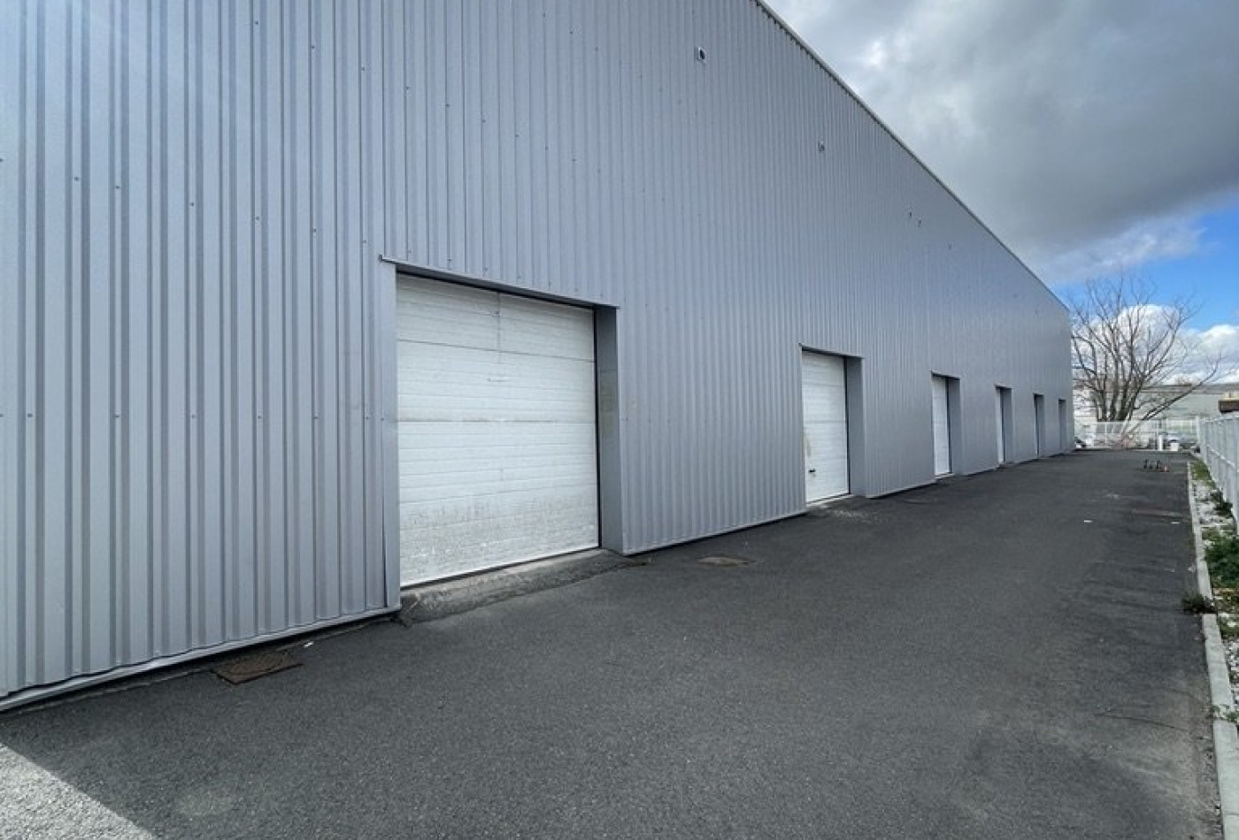 location Locaux d'activité Martillac - Photo 3