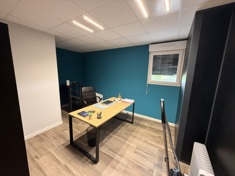 location Ateliers et bureaux Izon - Photo 2