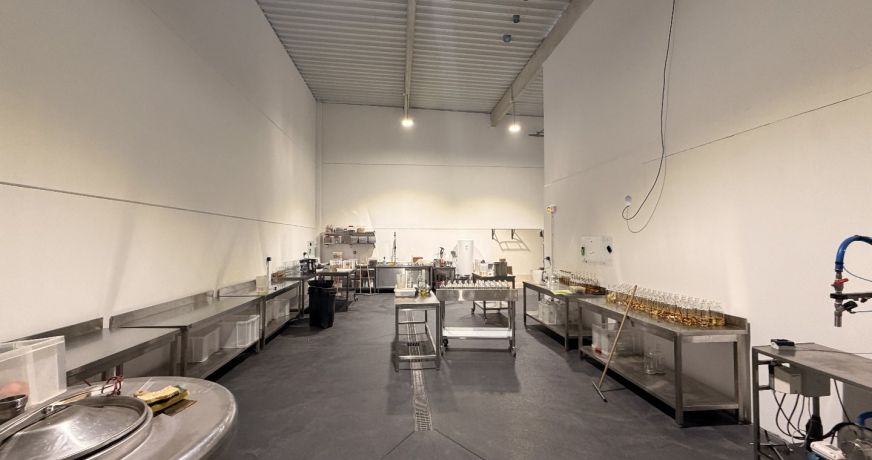 location Ateliers et bureaux Izon