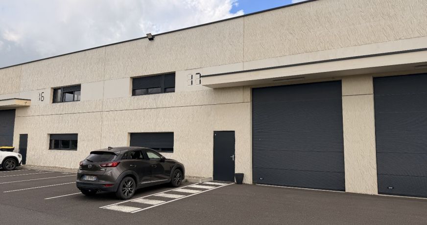 location Ateliers et bureaux Izon