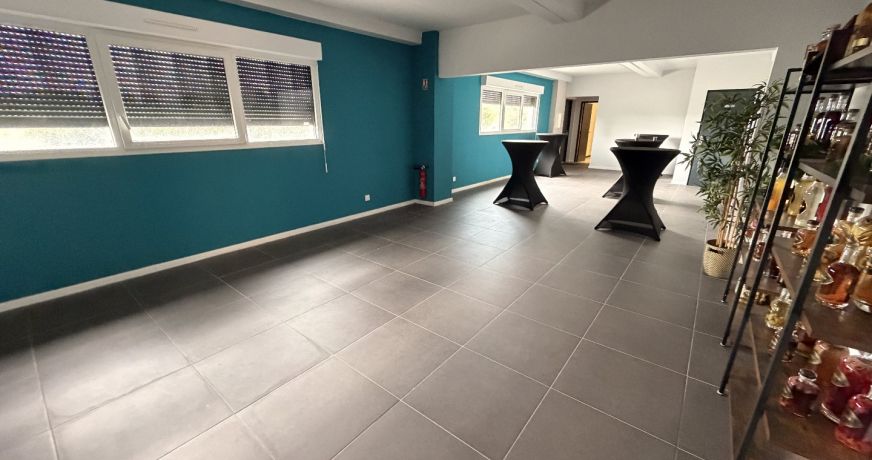 location Ateliers et bureaux Izon