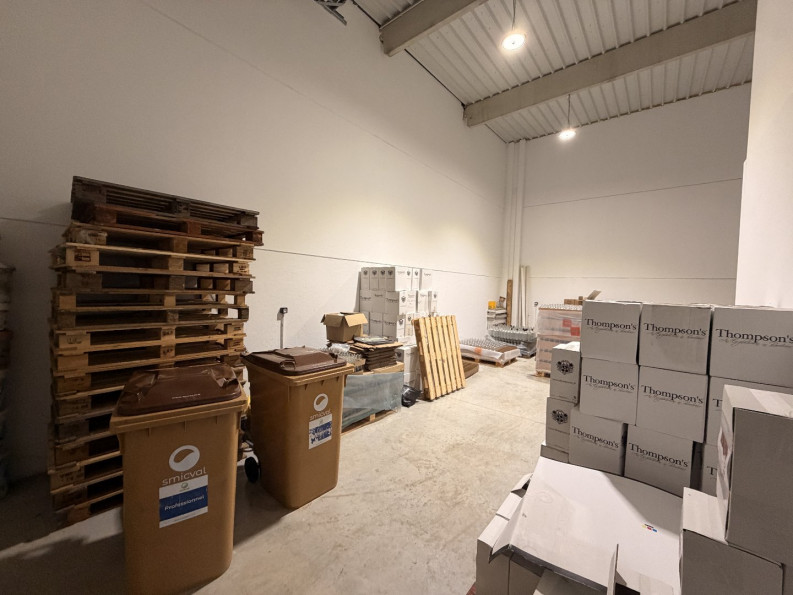 location Ateliers et bureaux Izon - Photo 8