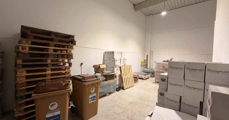location Ateliers et bureaux Izon