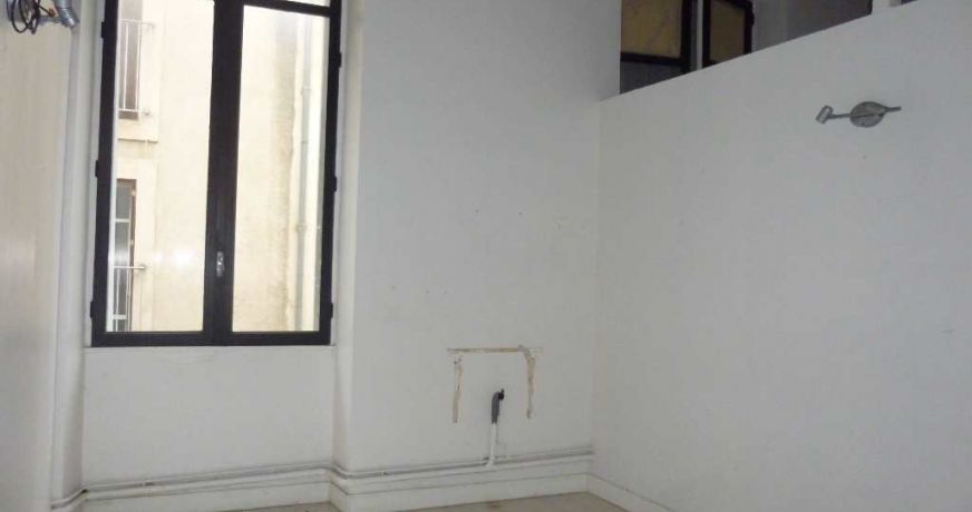 vente Local commercial Beziers