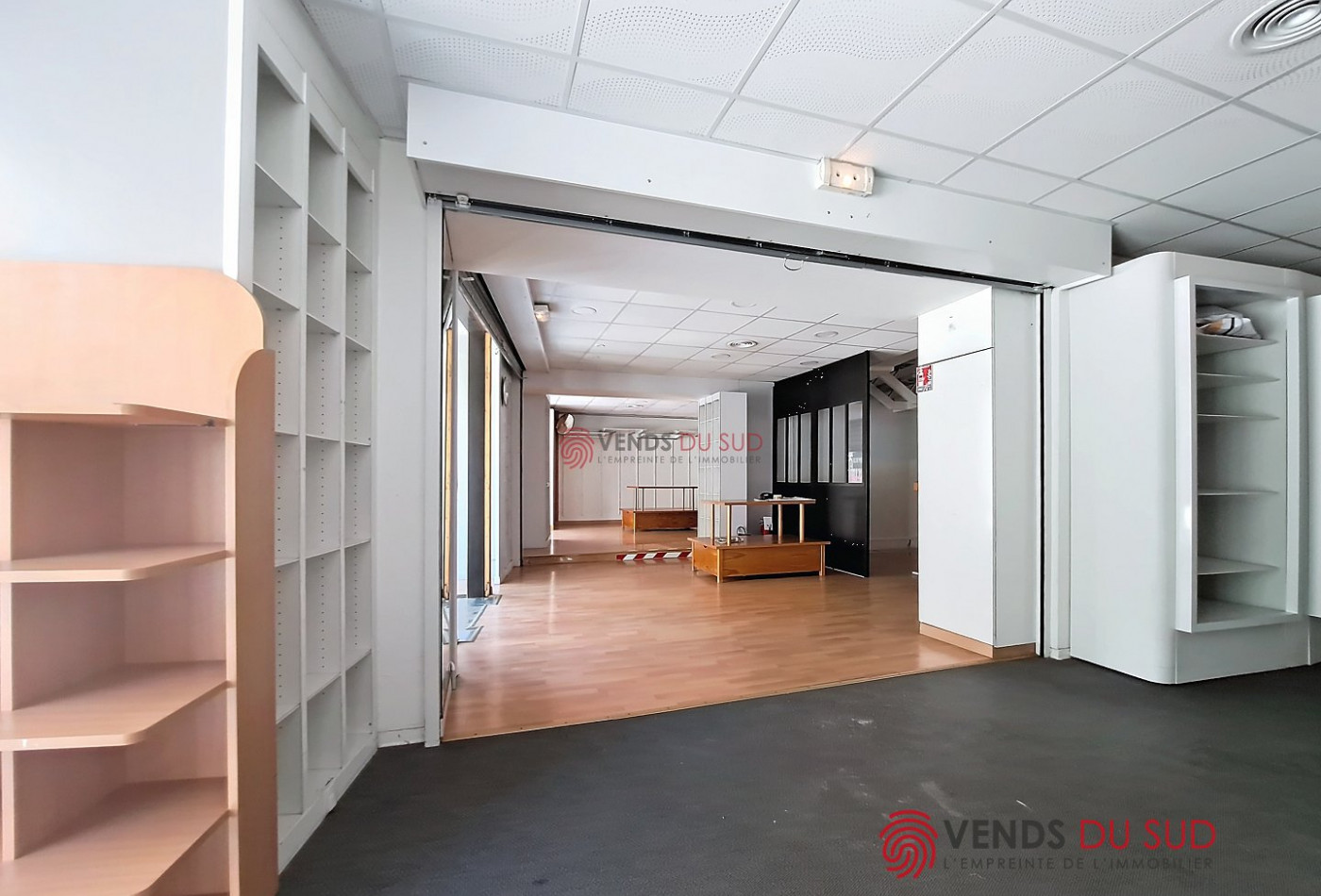 location Local commercial Beziers - Photo 2