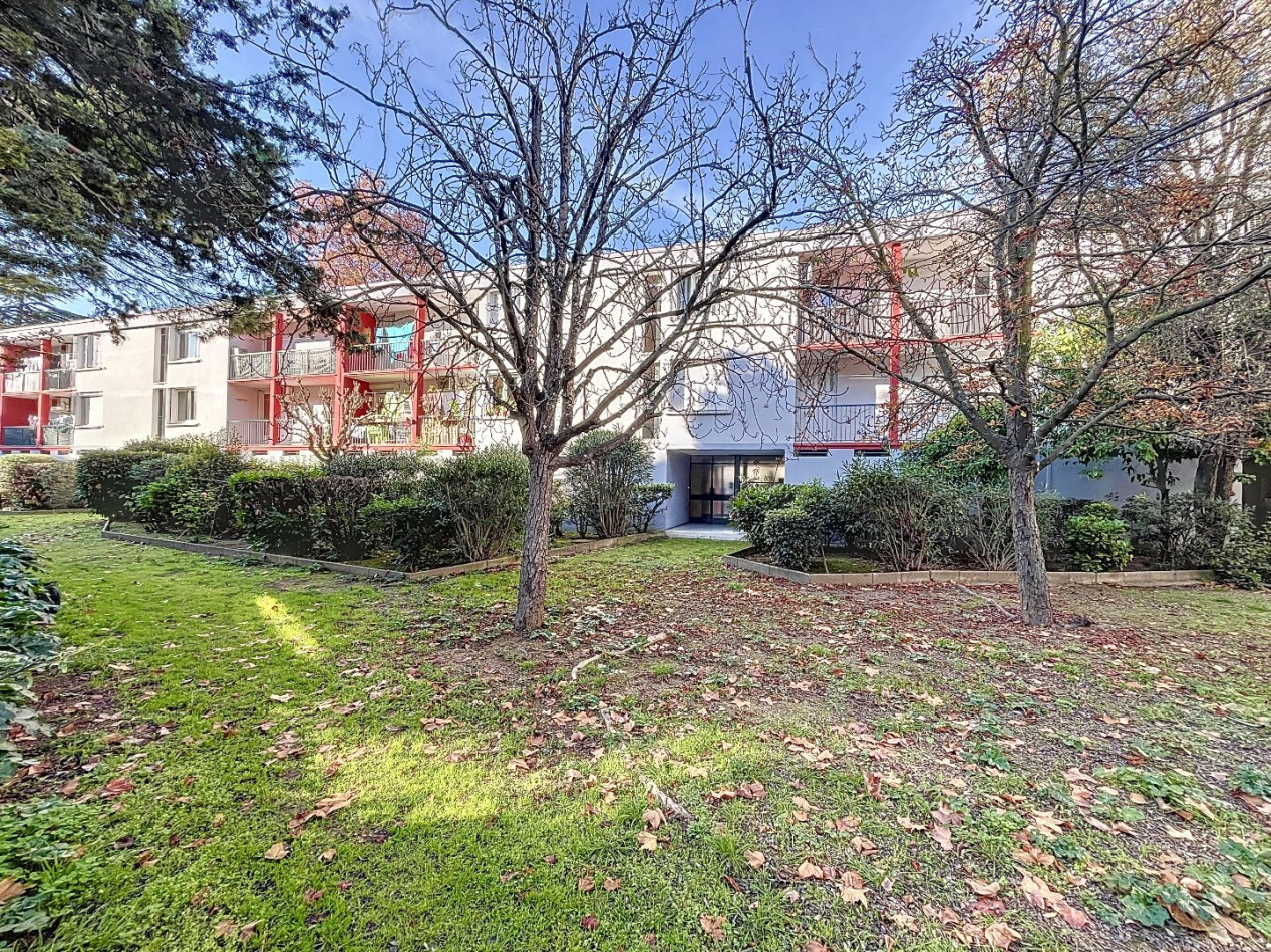 vente Appartement à rénover Beziers - Photo 1