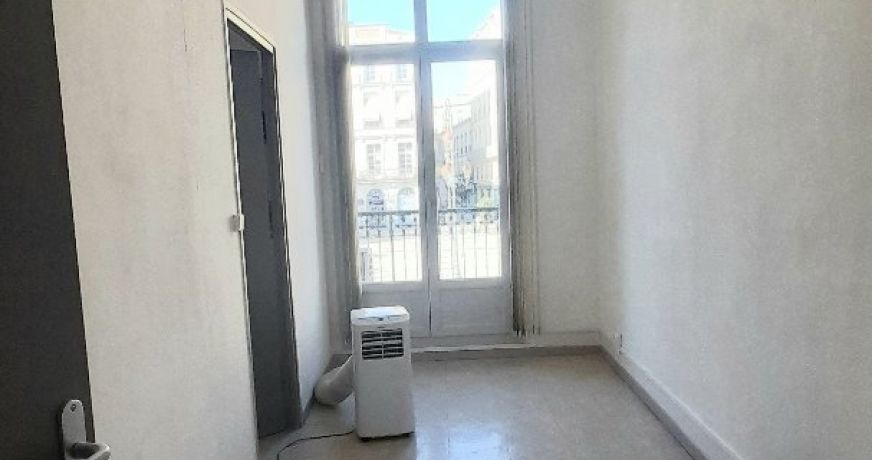 vente Bureau Beziers