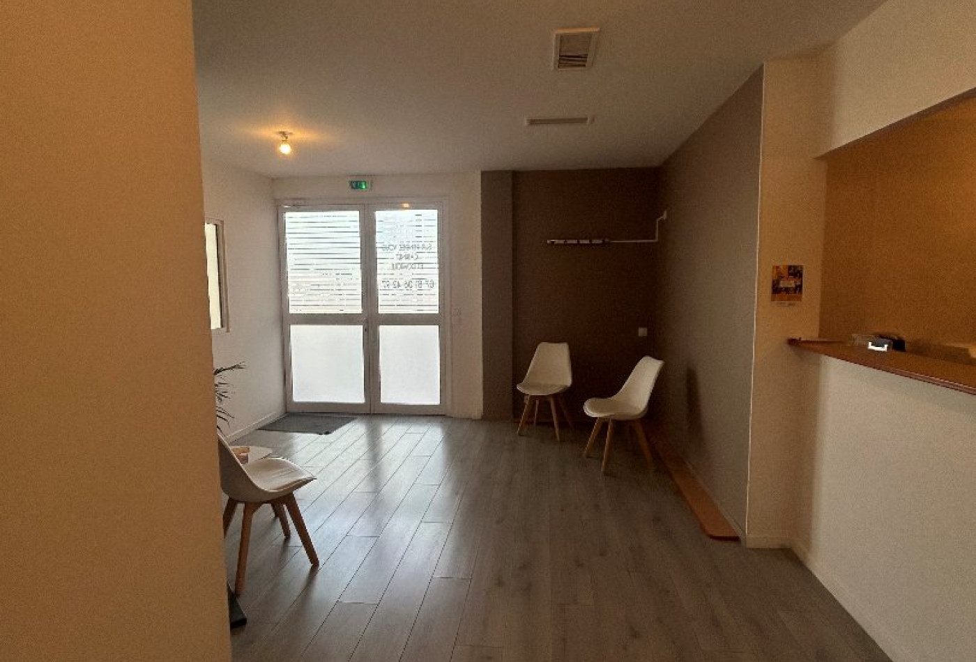 location Local commercial Beziers - Photo 3