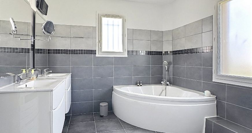 vente Villa Montady