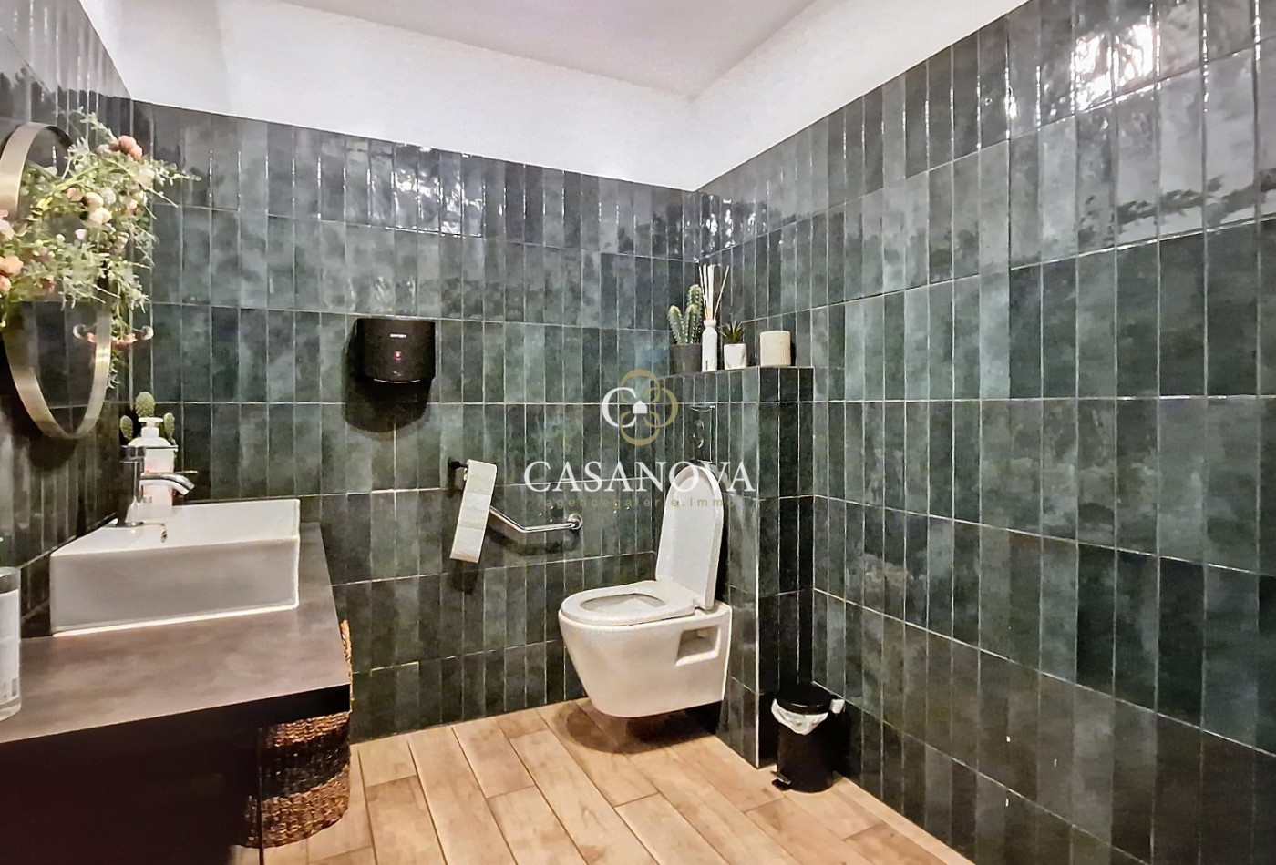 sale Locaux d'activité Pezenas - Photo 8