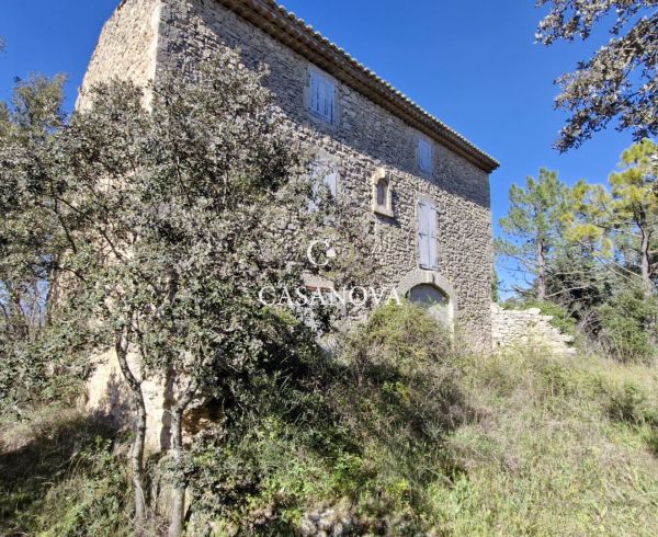 sale Pezenas