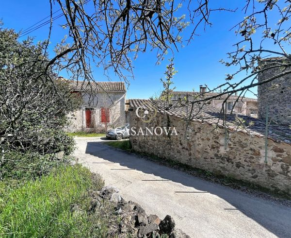 sale Pezenas
