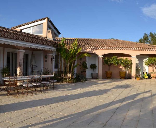 A vendre Nimes 340134139 Agence galerie casanova