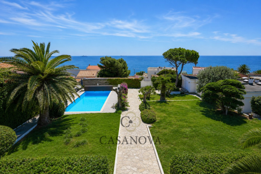 vente Maison et dépendances Sete - Photo 1