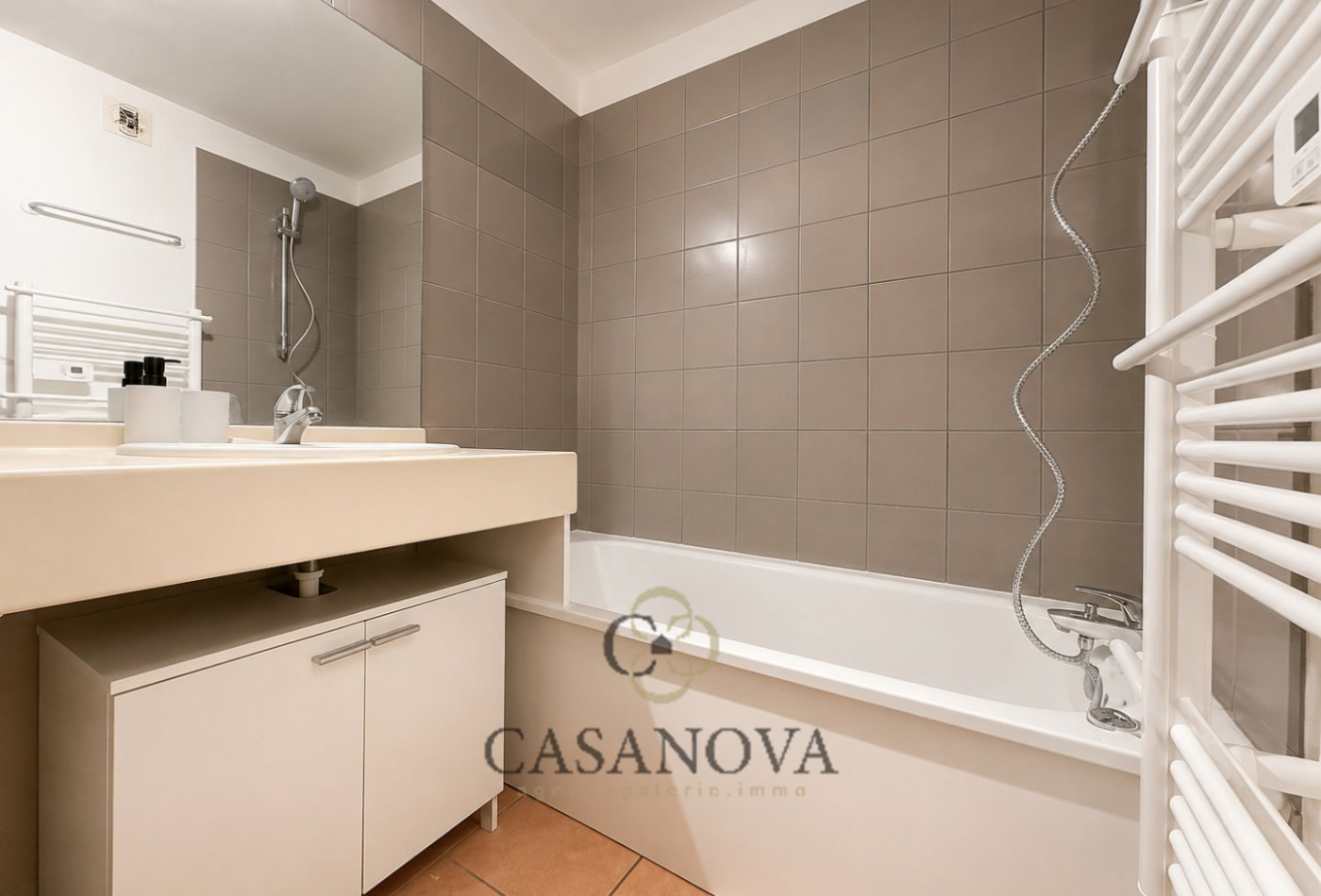 vente Appartement Nimes - Photo 5