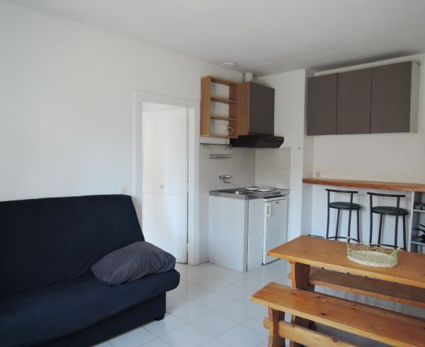 For rent  Montpellier | Réf 340146404 - Agence galerie casanova
