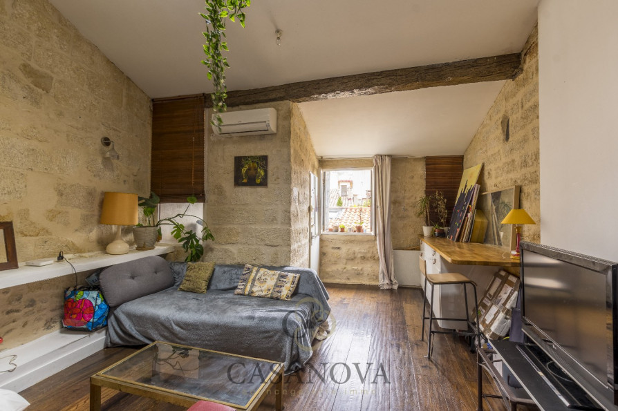 location Appartement ancien Montpellier - Photo 2