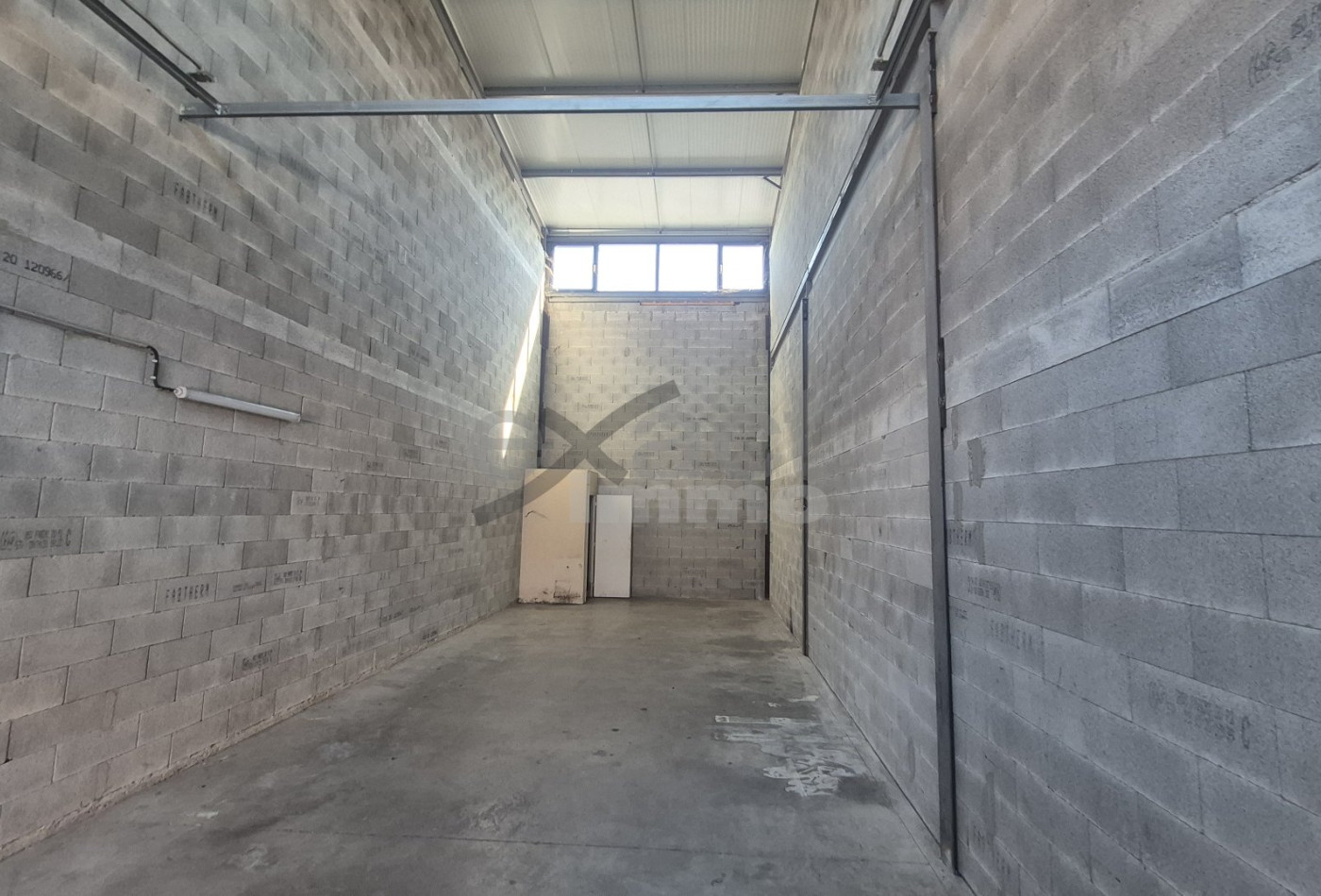 vente Local commercial Vailhauques - Photo 2