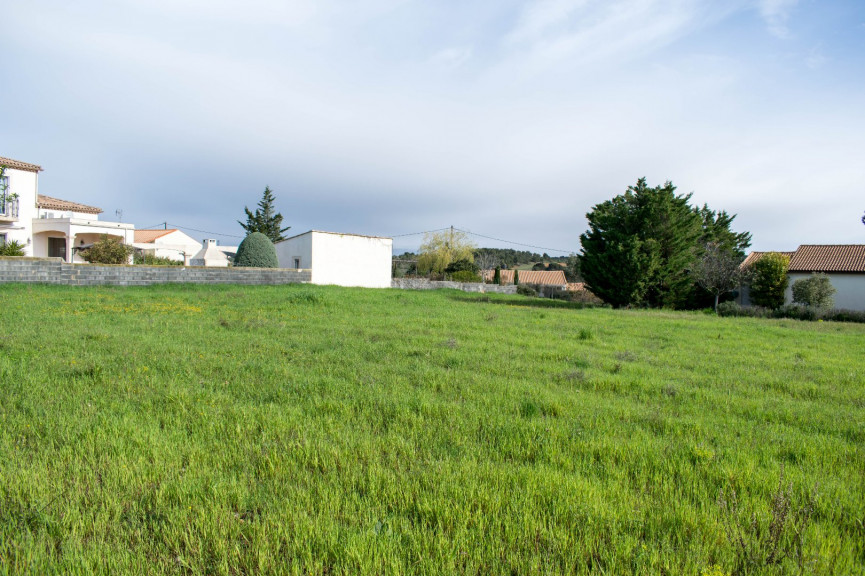 sale Terrain constructible Creissan - Photo 2