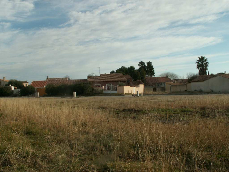 sale Terrain constructible Montady - Photo 1