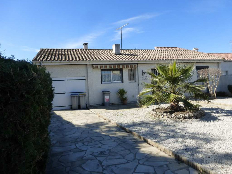 sale Villa Montady - Photo 1