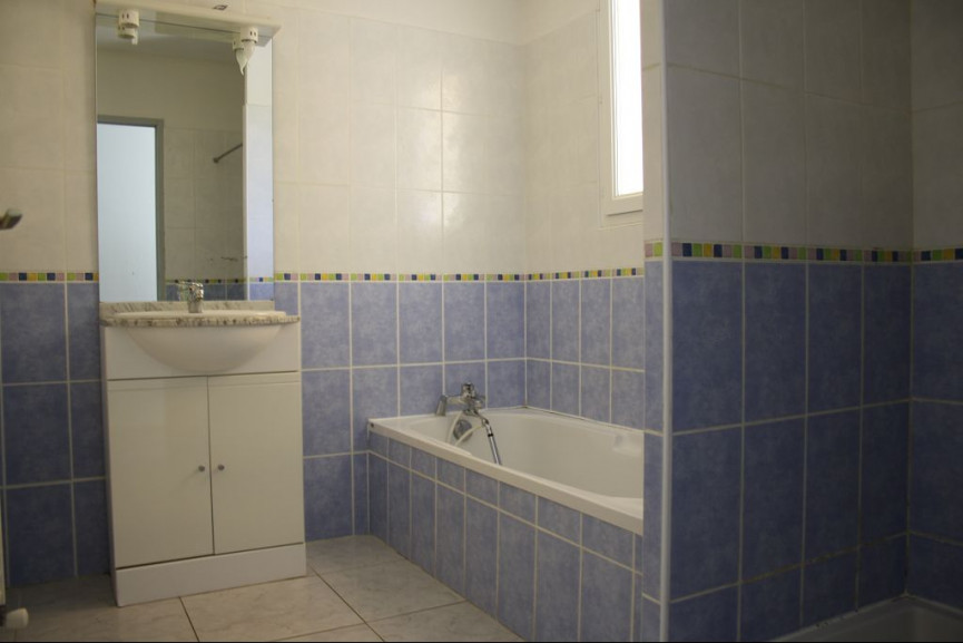 sale Villa Montady - Photo 5